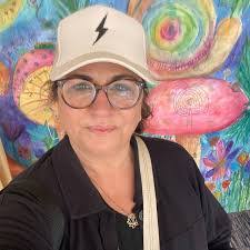 Michelle Senne's Instagram, Twitter & Facebook