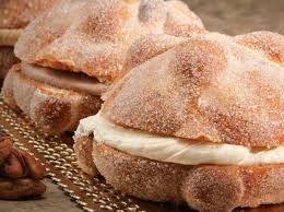 Haz El Mejor Pan De Muerto Relleno De Nata Pan De Muerto Relleno Pan De Muerto Pan De Dulce