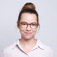 Julie Mink's Instagram, Twitter & Facebook