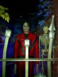 Elle doit donc retourner dans sa ville natale, niagara falls. Movieland Wax Museum Niagara Falls On Kid Friendly Activity Reviews Niagara Falls Wax Museum Disneyland California Adventure