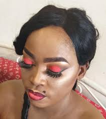 Makeup 15dt, maquillage simple 10dt chez Adams beauty à bhar azreg aziza  vers marcher légume 23911094