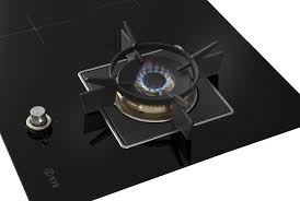 The result is that the pan heats up quickly, and more importantly, distributes heat evenly. Ilve 90cm Hybrid Induction Cooktop With Natural Gas Wok Ilbv94 1 Winning Appliances