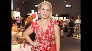Unsere geliebte schwester barby ist nach kurzer krankheit vor wenigen tagen von uns gegangen, mit diesen worten verkündete die kelly. Barby Kelly Neue Enthullung So Schlecht Geht Es Ihr Wirklich Youtube