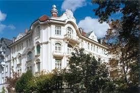 Complete list of 51 bank branches in or near donner, la with financial information, routing numbers, reviews and other informations. Ihre Zuverlassige Privatbank In Munchen Donner Reuschel