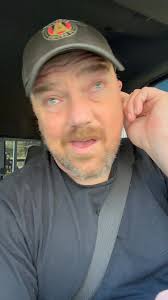 They didn't have to do Dewalt like that 😂