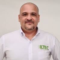 60+ perfiles de «Diego Trejos»