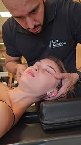 Dr. Luiz Almeida Seu Fisioterapeuta Crefito-2 87982-F Tenha um  Fisioterapeuta pra chamar de SEU!