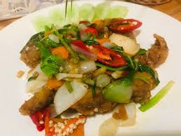 ป กพ นในบอร ด เมน ปลา