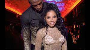 Does usain bolt have kids? Usain Bolt In Club With Stunning Wife Amazing Artwork Thirsty Friends Youtube