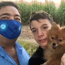 Cosme Leal's Instagram, Twitter & Facebook