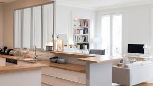 Cuisine semi ouverte sur salon et salle manger avec bar de sparation, implantation en u. Cuisines Semi Ouvertes Sur Le Salon Ou La Salle A Manger Cuisine Ouverte Salle A Manger Cuisine Semi Ouverte Cuisine Tendance
