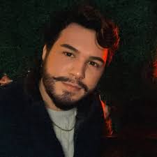 Anyone else considering downsizing from Pro Max to 16 Pro? Apple