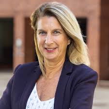 8 Reviews of Caroline Ryan rated 4.4/5 at Tozers LLP