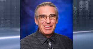 RCTC honors Mike Mutschelknaus as 2025 Outstanding Educator