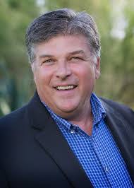 Bruce Hoskins's Instagram, Twitter & Facebook