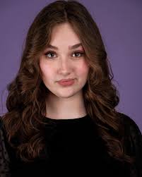 new big girl headshots for my 20s courtesy of the incredible  @mck_photo.graphy