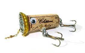 Baitin On A Budget How To Make Homemade Lures Homemade Fishing Lures Diy Fishing Lures Bottle Cap Fishing Lures