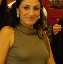 Nina Warren's Instagram, Twitter & Facebook