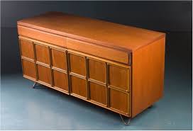 We did not find results for: Mid Century Teak Record Cabinet From Mcintosh For Sale At Pamono