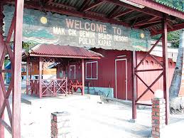 Pulau kapas resorts a haven for swimming, snorkeling, windsurfing, kayaking, boating and fishing. Chalet And Resort Kapas Island Mak Cik Gemuk Beach Resort