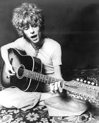 David bowie and mick jagger. Former Bodyguard Claims David Bowie And Mick Jagger Had Threesome In A Closet Daily Record