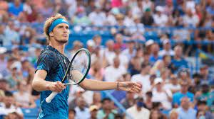 The opening points are exchanged and a cracking forehand from tsitsipas forces zverev to hook a backhand wide: Zlz0croylxmk5m
