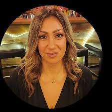 Melissa Pace's Instagram, Twitter & Facebook