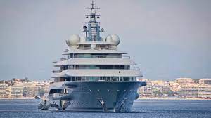 Jeff bezos is expected to soon get his project y721 yacht, which is due to be finished next month, years after he ordered it, according to bloomberg wealth. The 400 000 000 Flying Fox The World S Most Expensive Charter Yacht Youtube