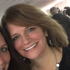 Lisa Corsale (@LisaCorsale)