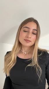 Deborah Franks's Instagram, Twitter & Facebook