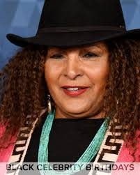 Debra Hinshaw's Instagram, Twitter & Facebook