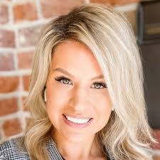 Emily Samuels's Instagram, Twitter & Facebook