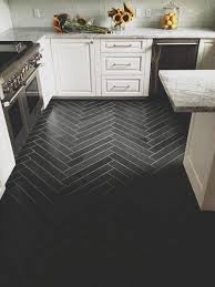 Fb02fbfb58d8ec48cfbfd00e919561a6 Jpg 525 700 Pixels Herringbone Tile Floors Herringbone Tile Herringbone Floor