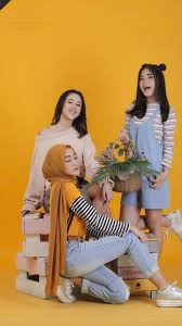 The home for all your photos. Photo Group Ideas Model Pakaian 90 An Gaya Berpakaian Model Pakaian Hijab