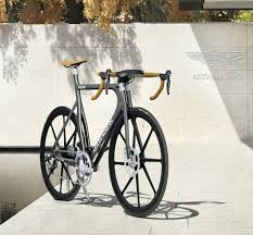 Aston Martin One 77 Cycle Good Or Bad Over The Top Anyway Bikes Are Hot Bicycle Bike Bicycle Design