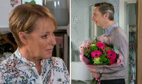 Coronation Street spoilers: Sally Metcalfe to be linked to incriminating  texts