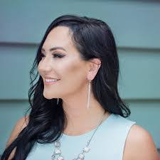 Deena Griffith's Instagram, Twitter & Facebook