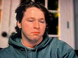 Hunter always has glizzy gobbler hanging open like his sister Messy Mykelti  🌭