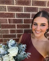 Sarah Bohn's Instagram, Twitter & Facebook