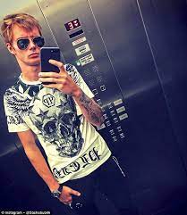 What tennis racquet does alexander bublik use? Alexander Bublik The Rap Lover Ready For Andy Murray Daily Mail Online