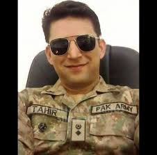 Today is 10th shahadat anniversary of Lt Col Tahir Azeem Shaheed On  29Mar15, He embraced shahadat at Peshawer in a terrorist attack Pride of  Nation🇵🇰 Pride of 96L/C ex CO 41Sigs #Lahuukiroshni @