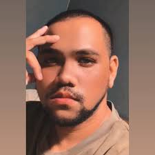 Manila area PEEPS! Have you tried this LEGIT KOREAN CHICKEN?! 😋🙈 💸 (For  as low as P85 rice meals) kaya ang dami pala nilang mga suking estudents!  😁☺️ Kakaiba yung Jack Daniel's