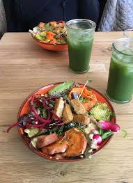 Totum Restaurant Bio Vegan Et Sans Gluten A Nantes Nantaise Fr Manger Vegetarien Restaurant Bio Manger