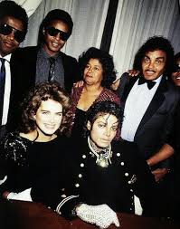 Epingle Par Melody Dodd Sur Michael Jackson Michael Jackson Joseph Jackson Sheila