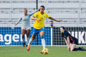 Vinte e oito jogadores da atual seleção assinaram o processo, do qual não consta a associação de jogadoras da seleção feminina dos eua, que, em comunicado, mostrou o seu apoio à iniciativa. Rafa Analisa Atuacao Da Selecao Feminina Diante Dos Estados Unidos Confederacao Brasileira De Futebol