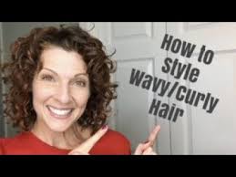 Feel like you can't stop the frizz, no matter what you do? How To Style Short Wavy Curly Hair Youtube