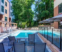 A 1 bedroom apartment on average costs $2,504 and ranges from $1,300 to $3,768. Apartments For Rent In Morristown Nj 61 Rentals Apartmentguide Com