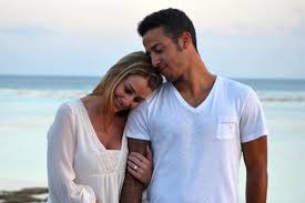 Тья́го алька́нтара ду насиме́нту (порт. Pep Guardiola Plans On Sexing Up Manchester City By Signing Thiago Alcantara But It S Wife Julia Vigas Who Will Make The Etihad Beautiful The Sun