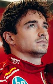 hello the group 👋 The colors of a rider's life 🏍️ Have a beautiful day ✨  and stay safe 🤗 Kisses from the Sarthe 😘😘 — in Le Mans, France.