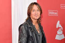 The Musician Will Perform With Issues Singer Julia Michaels Keith Urban Keith Urban Concert Keith